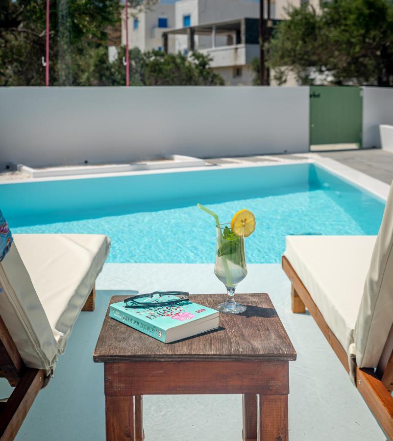 Terra Oliva Milos Aparthotel Pollonia